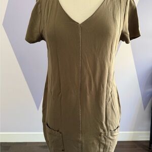 Women's V-Neck Short Sleeve Top - Olive